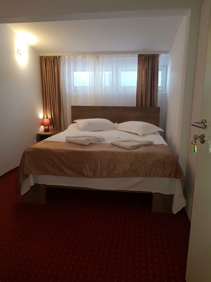 Cabana Fulg De Nea Predeal Exterior photo